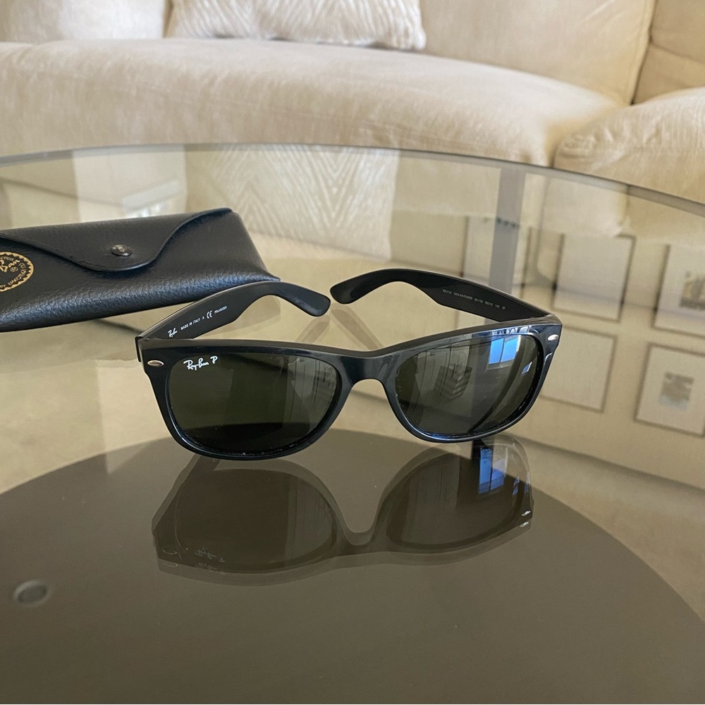 Ray Ban Wayfarer Polarized Sunglasses